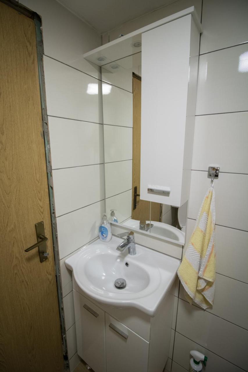 Cabin House Hidden Nest Mostar Bagian luar foto